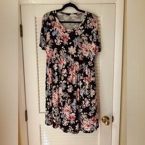 Perfect Peach Women’s XL Floral Print Dress